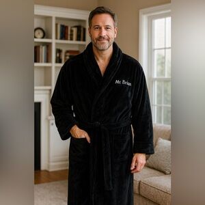 NWOT Personalized Mall Micro Fiber Robe One Size